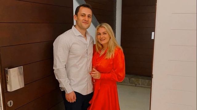 Дочь бизнесмена Романа Абрамовича Софья выходит замуж В 2021году смотреть онлайн