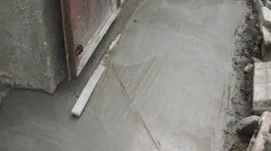 Как заливал въезд в гараж.