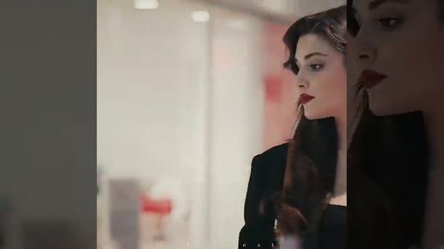 Sen Cal Kapimi - who wouldn't want such a sponsor 😏🙌🏻| Eda and Serkan | Kerem Bürsin And Hande Erçe смотреть онлайн