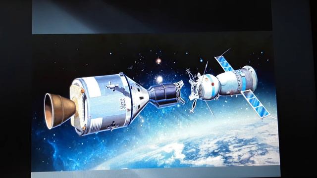 Видеорассказ "Встреча на орбите" смотреть онлайн