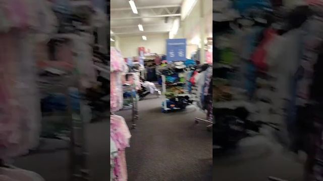 Passively Shopping смотреть онлайн