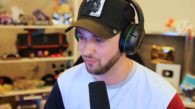 Ali-A reacts to YouTubers using the Ali-A INTRO... (LazarBeam, Ninja + MORE) смотреть онлайн