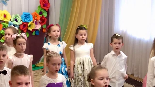 Мамо, поруч будь зі мною, Рідна смотреть онлайн