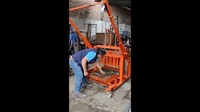 BLOQUETERAS FAMACON - Máquina Bloqueteras Modelo Ponedora Movible Con Motor Electrico De 3hp