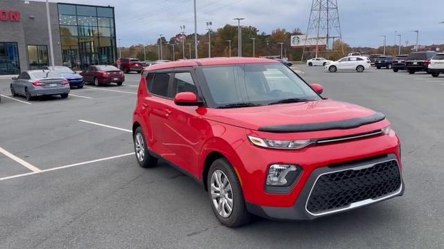 2021 Kia Soul LX certified pre-owned. One owner with only 17,000 miles on it. Two tone interior. смотреть онлайн