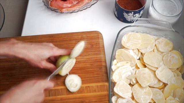 Запеченная сёмга с картофелем / Рецепт из брюшек семги смотреть онлайн