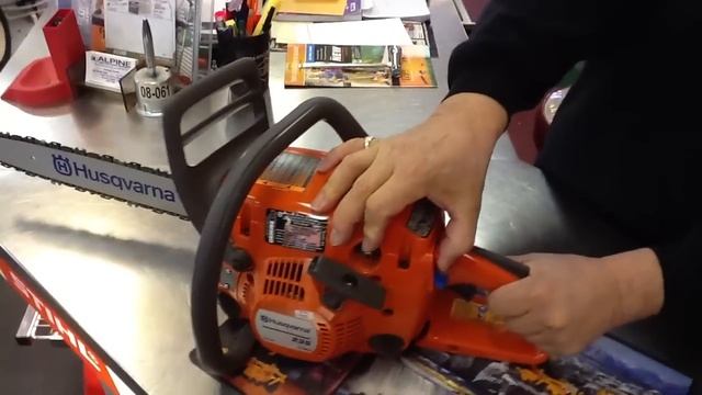 Husqvarna 235 chainsaw Toronto, Ontario смотреть онлайн