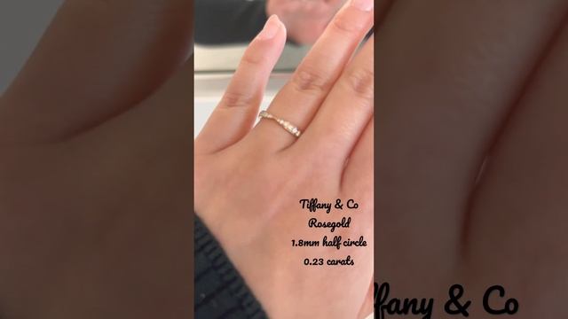 Tiffany & Co Wedding band #weddingband #tiffany #diamond #rosegold смотреть онлайн