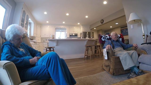 Albert and Marva Christman January 2016 (stuck in the sheep camp in a storm) смотреть онлайн