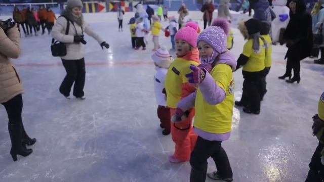 Новогодний детский праздник 2015, г. Полярный смотреть онлайн