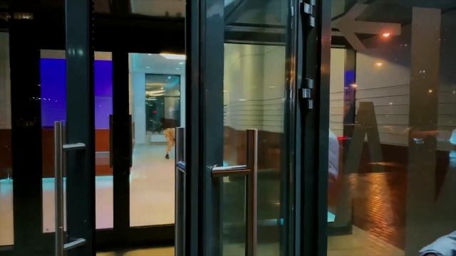 Артем Граф брызнул Клоуна перцовкой смотреть онлайн