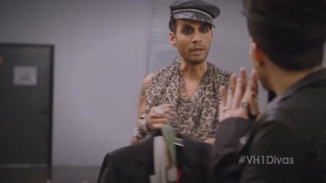 Divas Live Blooper,адам ламберт на шоу Divas смотреть онлайн