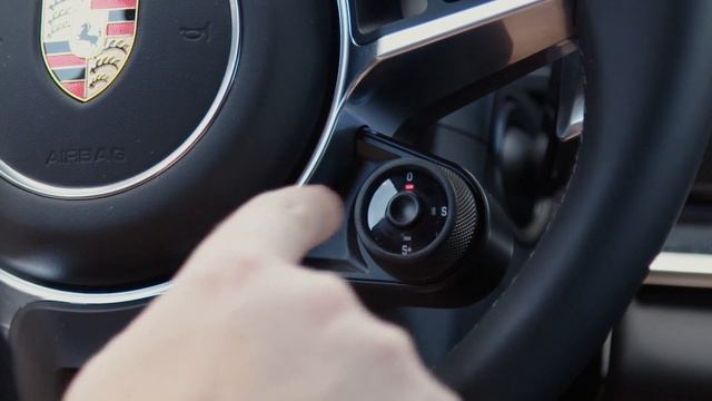Porsche Panamera Turbo Interior Design In Sapphire Blue Metallic Trailer | AutoMotoTV