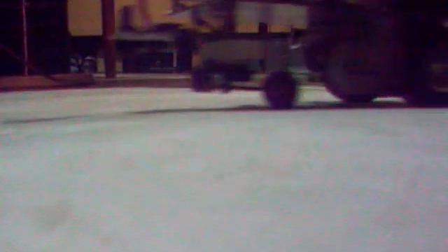 Робот едет по линии