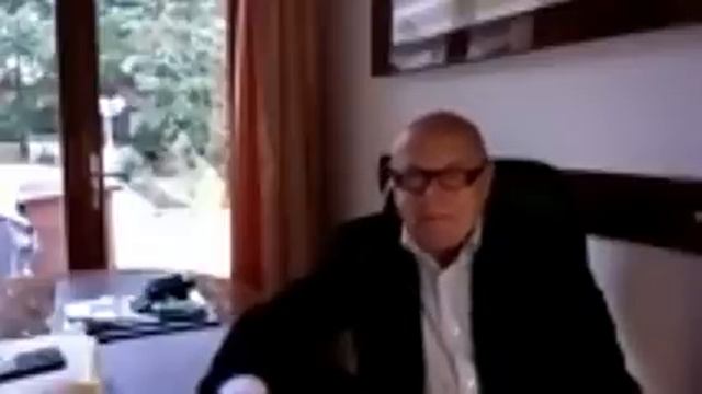 Почему лично твоя жизнь такая? Давид Шмидт (Швейцария) смотреть онлайн
