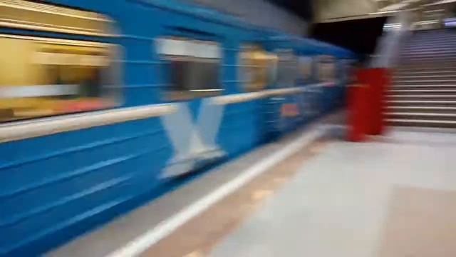Двух строений метросостав номерной прибывает на станцию берёзовая роща смотреть онлайн