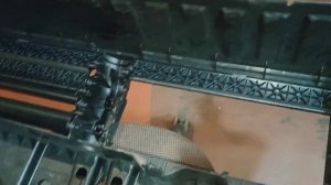 Как установить моторчик привода жалюзей. Ford Escape.