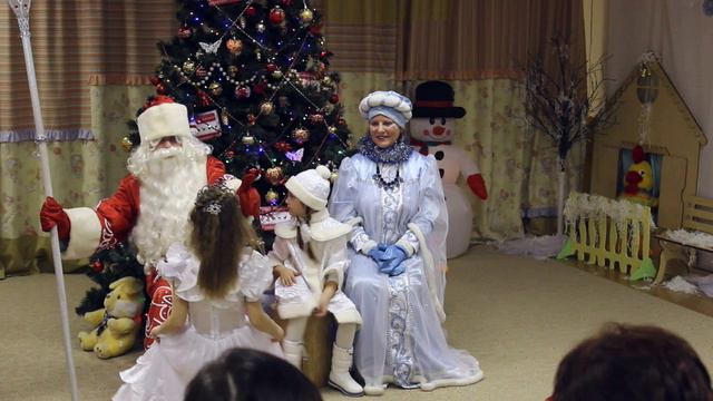 Новогодний утреник смотреть онлайн