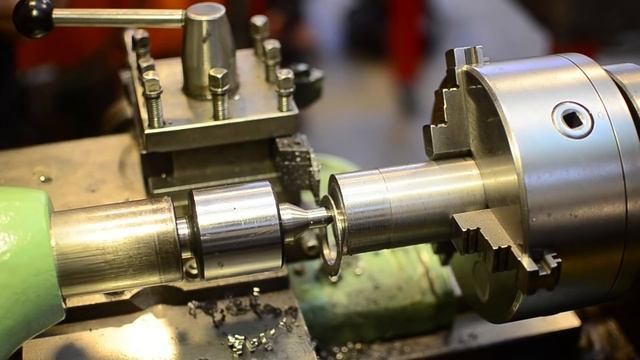 Frézka Strigon MF 250-01 - 29.díl - ozubená kola zas a znova смотреть онлайн