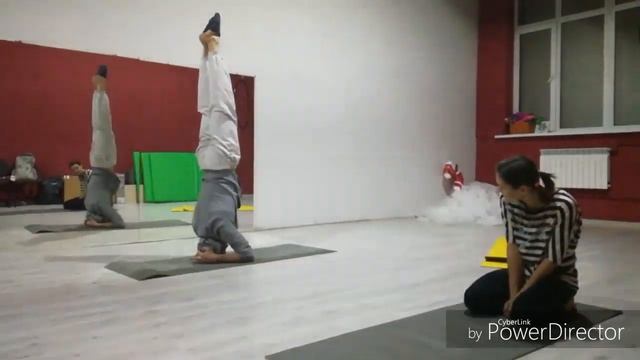 Александр Абаляев | тренировка по акробатике | студия Opium Pole Dance смотреть онлайн