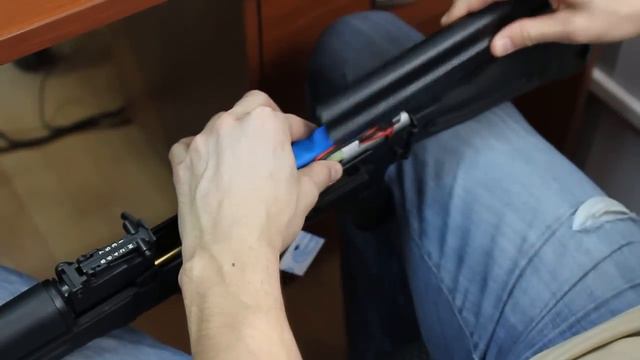 Размещение аккумулятора li-po 11.1-1200mAh под крышку AK LCT смотреть онлайн