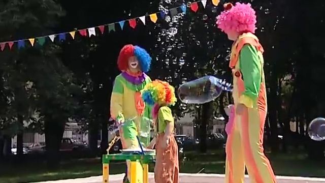 Клоуны Шлёпа, Клёпа и Сёма на СТВ. www.clowns.by, www.magician.by смотреть онлайн
