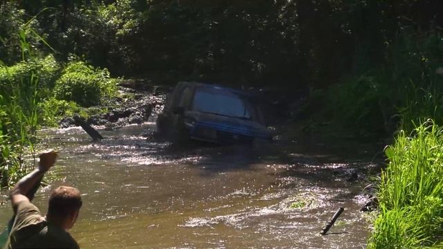 Жесткий оффроуд. Коварная дорога по болотам. смотреть онлайн