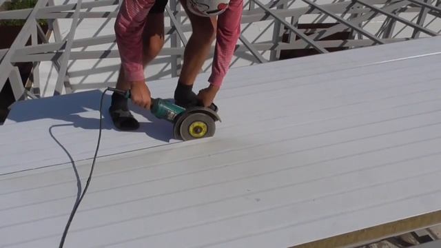 Чем резать сэндвич-панели? смотреть онлайн