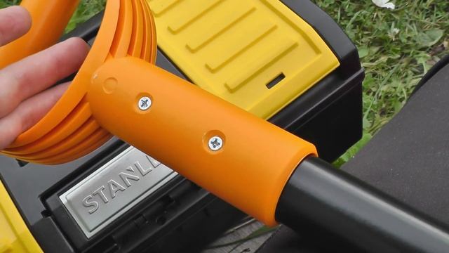 Польская Лопата Fiskars Ergonomic - сравнение с российской Solid Plus и с серией Light смотреть онлайн