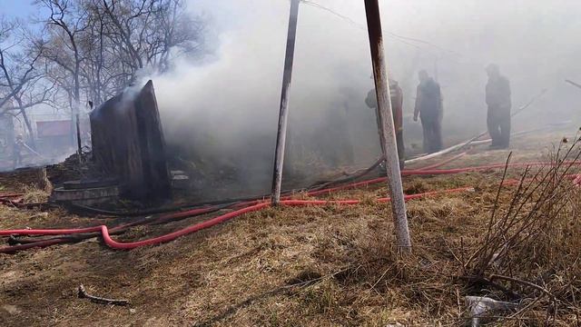 Пожар гаражи. Стекляшка. Тавричанка 09.04.2021 ч. 2 смотреть онлайн