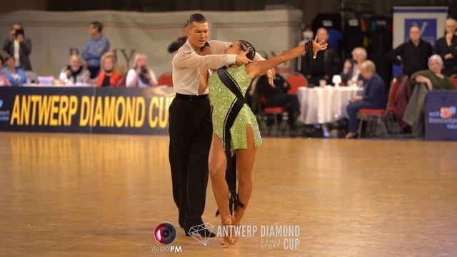 Konstantin Gorodilov & Polina Figurenko | Rumba | Antwerp Diamond Dance Sport Cup 2023 смотреть онлайн
