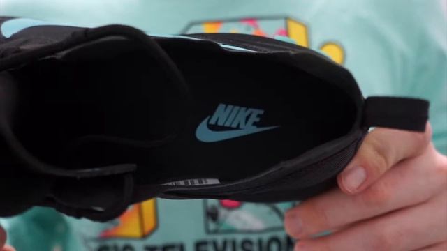 Nike React Element 55 Sneaker Review - Is React better than Boost? смотреть онлайн