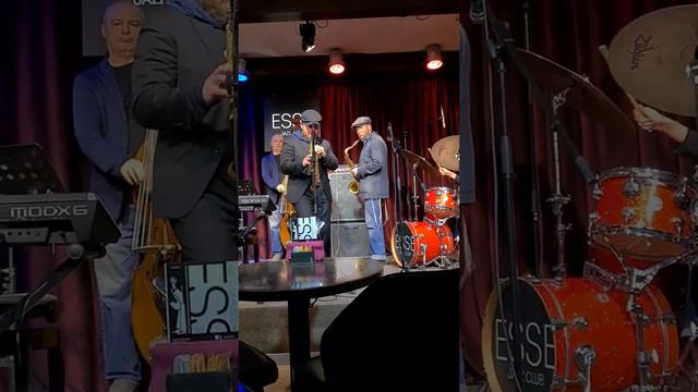 Клуб Эссе. Бриль Брайзерс -50 лет. Фрагмент-1 смотреть онлайн