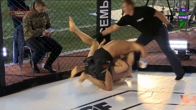 Чемпион области по союзу мма попробовал себя в профи. смотреть онлайн