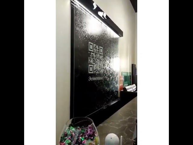 Водопад по стеклу с логотипом смотреть онлайн