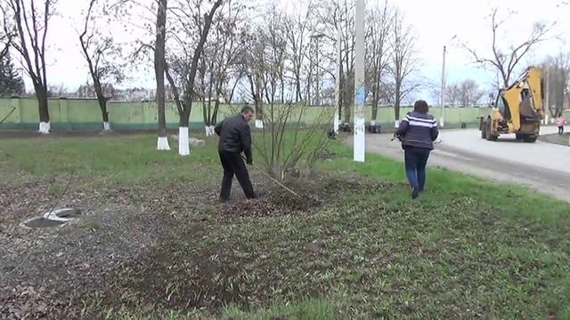 Субботник в посёлке смотреть онлайн