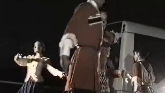 Танец кубанских казаков.  Франция 2001 г. Радость. Radost