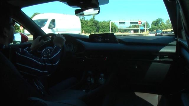 【V-OPT CH.】MAZDA新開発エンジン「SKYACTIV-X」アウトバーン試乗 смотреть онлайн