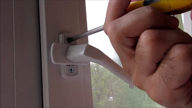 Болтается ручка стеклопакета? Устраняем! смотреть онлайн