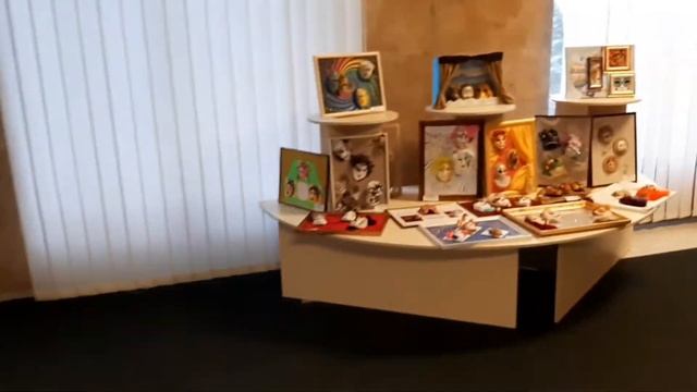 Виставка мініатюр «Театральні маски країн світу» смотреть онлайн
