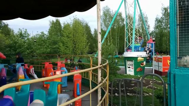 карусель в парке Победы, мама Исмай и Амалька смотреть онлайн