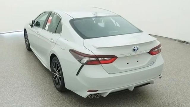 New 2024 Toyota Camry Hybrid Delray Beach, FL #RU076361 смотреть онлайн