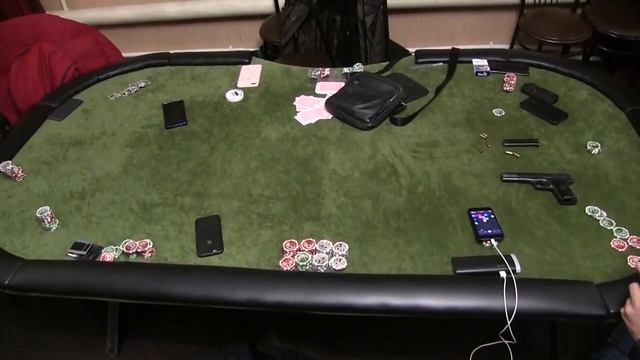 Саратовская полиция "обезвредила" 10 игроков в покер смотреть онлайн