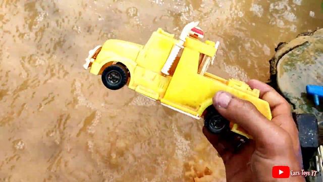 Membersihkan Mobil-Mobilan, Mobil Balap, Helicopters,Mobil Monster, Kereta Api,Escavator, Buldozer