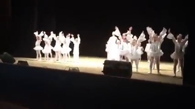 Танец ,,Мир детства (на песню Аист на крыше),, смотреть онлайн