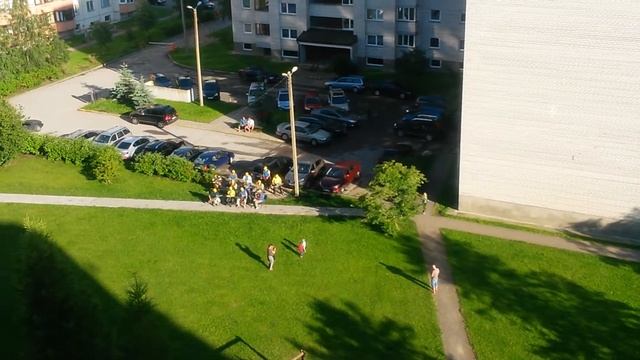 Оркестр в жилом городе Маарду,Эстония смотреть онлайн