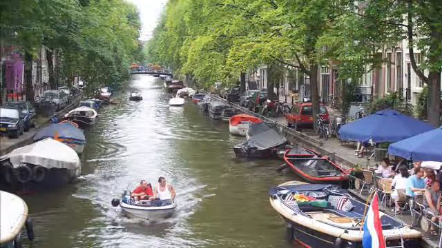 Des bateaux смотреть онлайн