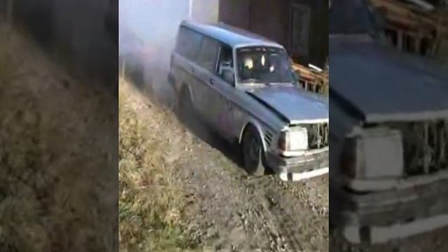 Old Volvo 240 burnout смотреть онлайн