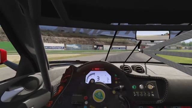Assetto Corsa - 33 Runden Vallelunga Club mit dem Lotus Evora GX смотреть онлайн
