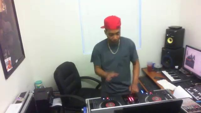 PEPPA WEDNESDAYZ DANCEHALL/SOCA MIX 9/3/14 смотреть онлайн